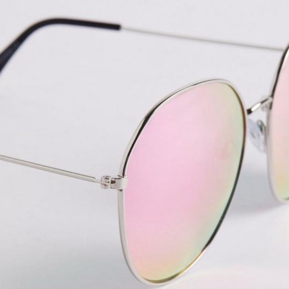 🆕 🕶️ Round Aviator with Reflective Lens Sunglasses NWT Torrid New! Silver Pink - Picture 3 of 3